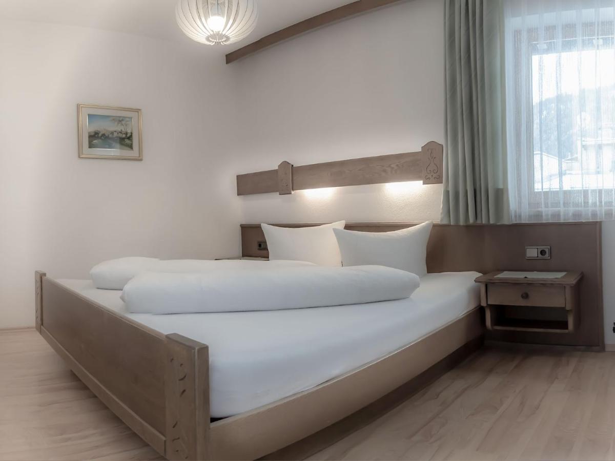 Alpenblick Appartements เนาดาส ภายนอก รูปภาพ